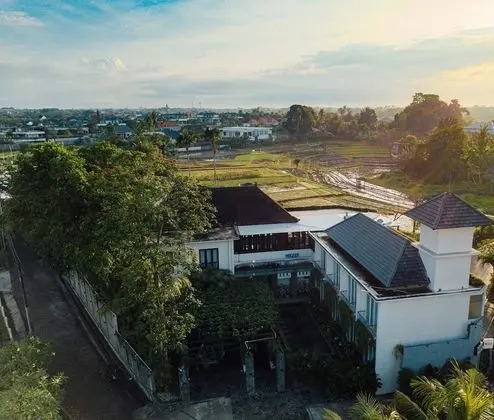 Umpadhi Canggu Hotel