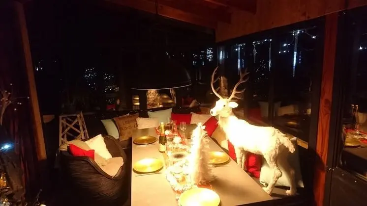 Un balcon en montagne - Yerinde Yemek