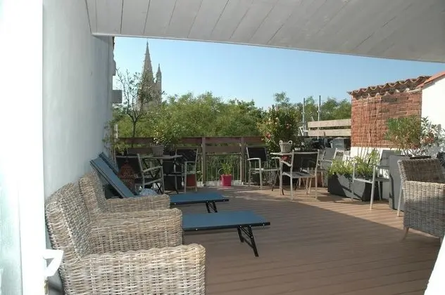 Un Hôtel en Ville - 1