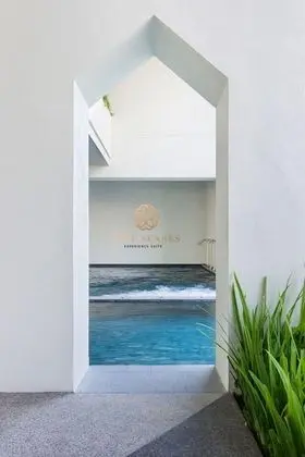 UNA Service Apartment by Five senses - Havuz
