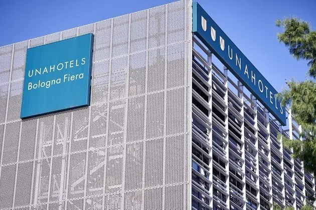 UNAHOTELS Bologna Fiera - Dış Mekan