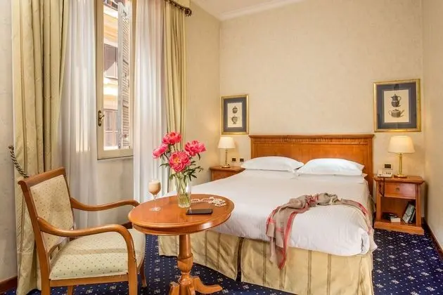 UNAWAY Hotel Empire Roma - Oda