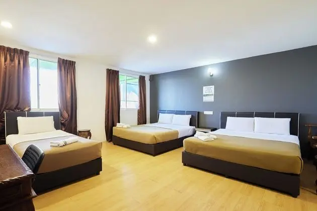 UNCLE HOMESTAY