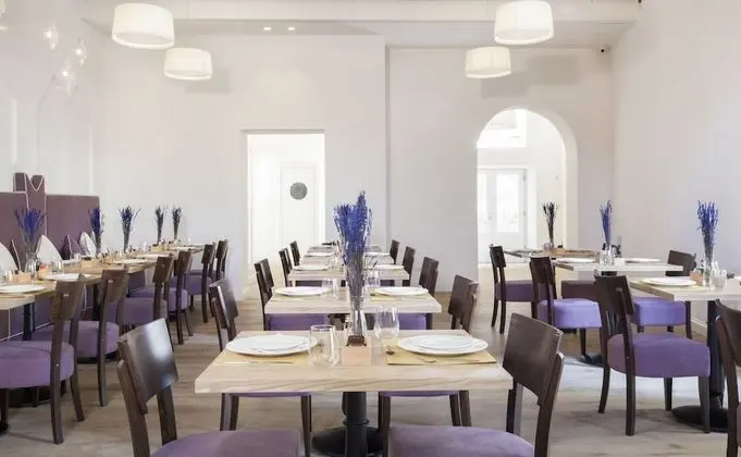 Unconventional Hotel Sorrento - Yerinde Yemek