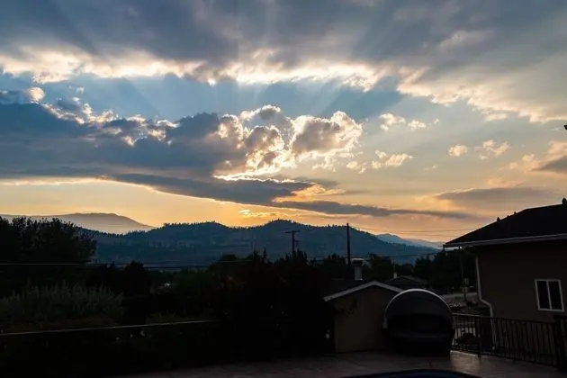 Uncorked Bed & Breakfast - Dış Mekan