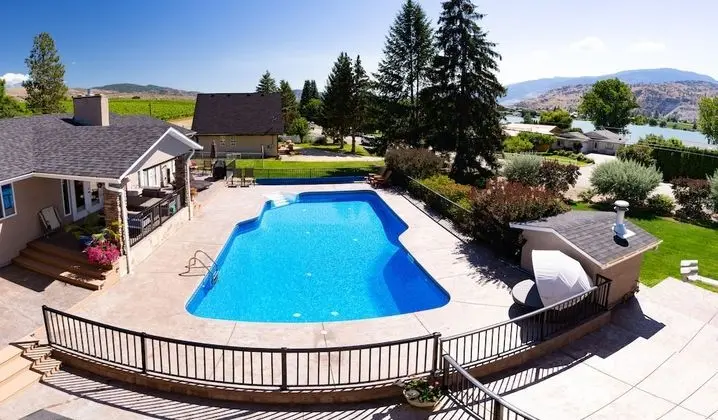 Uncorked Bed & Breakfast - Havuz