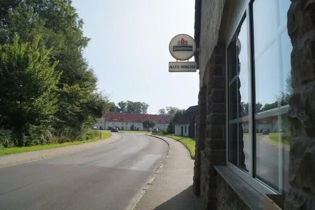 Hotel und Restaurant Alte Wache - 1