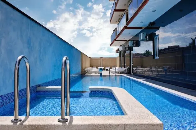Undersun Vityazevo Hotel - Havuz