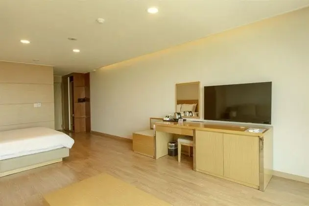 Uni Hotel