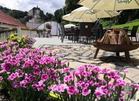 UniqHotel Český Šternberk - 1