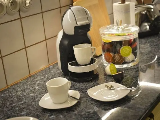 Unique Apartment in Praha Near River Vltava - Yerinde Yemek