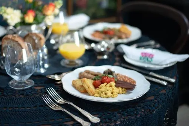 Unique Boutique Luxury Bed and Breakfast - Yerinde Yemek
