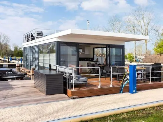 Unique Houseboat on and Around the Sneekermeer - Öne Çıkan Resim