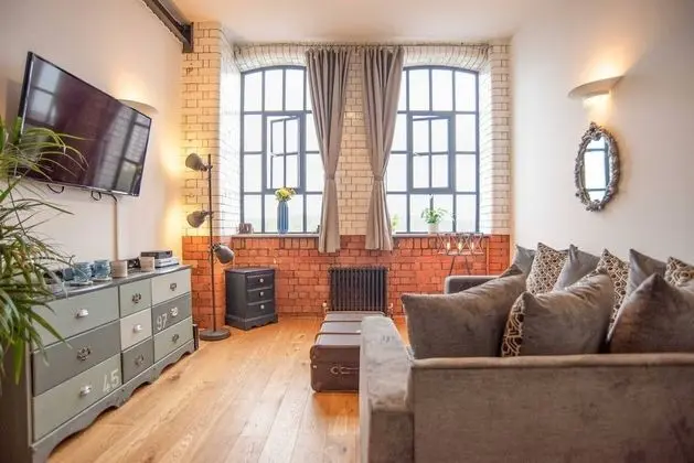 Unique Industrial Apartment