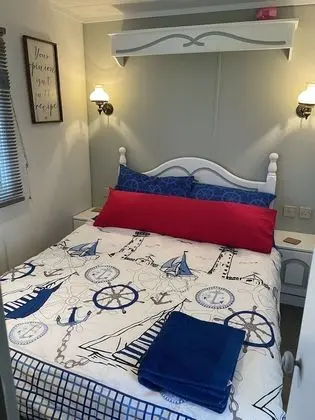 Unique Mobile Home With Outstanding Scenic Views