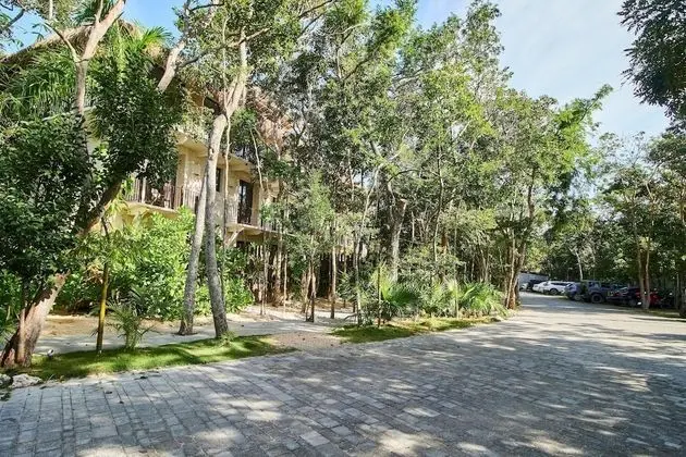 Unique Modern Apartment w Private Jacuzzi in Terrace Yoga Terrace in Complex Close to the Beach