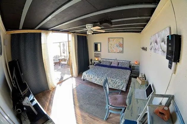 Unique off Grid Desert Retreat, California, USA - Oda