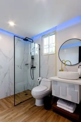 Unique & Spacious 2bdrs Luxury Condo - Banyo Tipleri