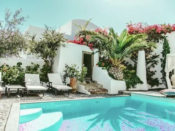 Unique Villa, Stone's Throw Cosy Village Megalochori, Tranquillity and Space