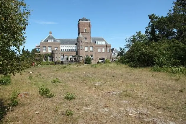 Unique Studio on a Large Estate in Bergen aan Zee With Balcony and sea View - Dış Mekan