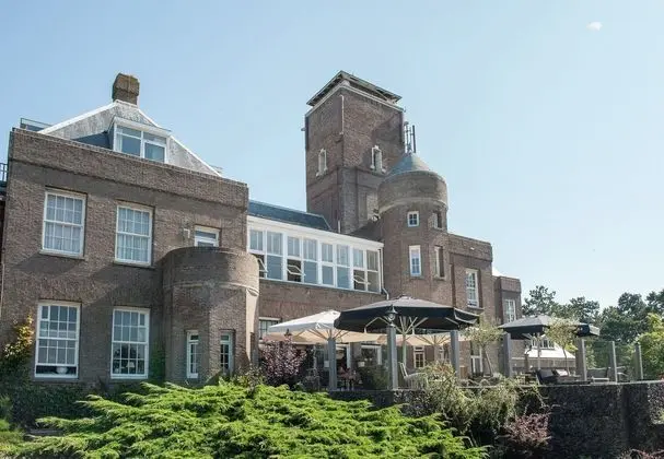 Unique Studio on a Large Estate in Bergen aan Zee With Balcony and sea View - Öne Çıkan Resim
