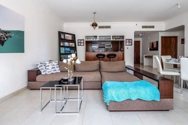 Unique & Stylish 1BR w/ Incomparable Marina Views! - İç Mekan