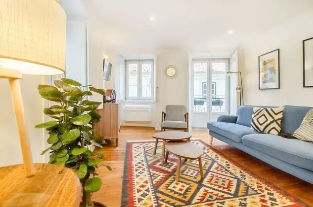Unique and Stylish Flat in Historic Lisbon - 1