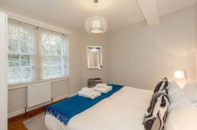 Unique & Stylish Grassmarket Apt - Close to Castle