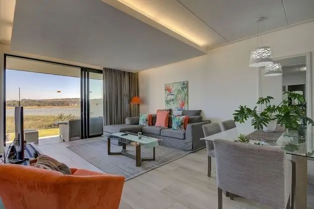 UniqueStay Paardevlei Square 3 Bedrooms - Adults Only