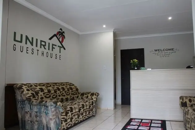 Unirift Guesthouse - Lobi