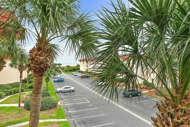 Unit 6302 - Ocean Racquet Club