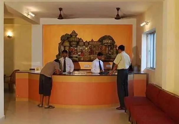 United-21 Beach View Mandarmoni - Lobi