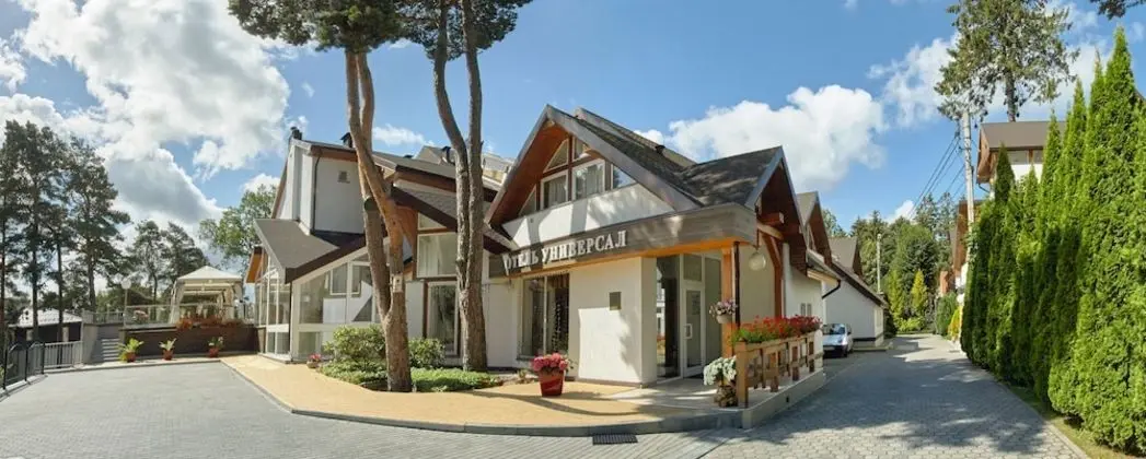 Universal Hotel
