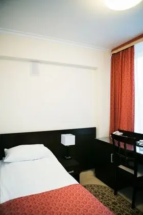 Universitetskaya Hotel - Oda