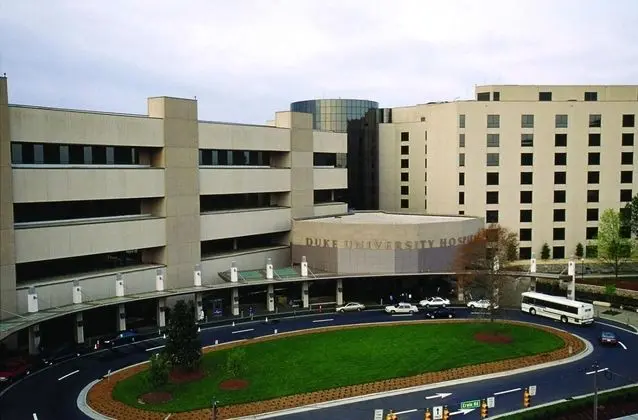 University Inn at Duke Hospital - Dış Mekan