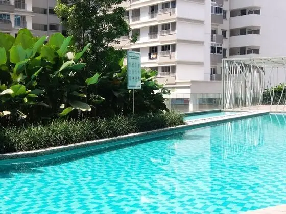 University KL Gateway Residence - Havuz