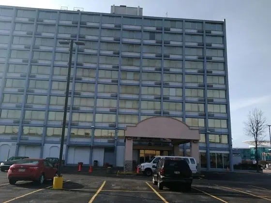 University Hotel & Suites