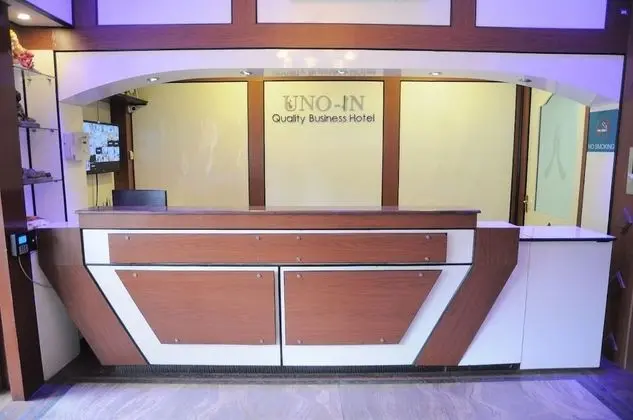Uno In Quality Business Hotel - Lobi