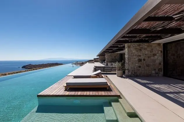 Untold Mykonos