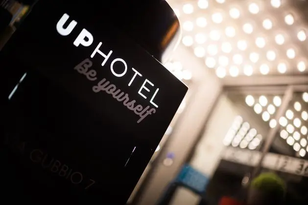 Up Hotel - Genel