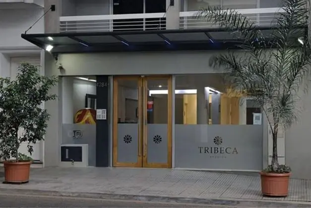 Up Studios Hotel