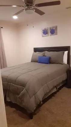 Updated 1-bedroom in Baton Rouge, w/ Washer/dryer - Oda