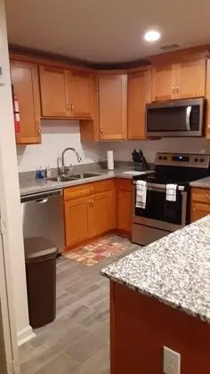 Updated and Modern 1-bedroom in Baton Rouge - Mutfak