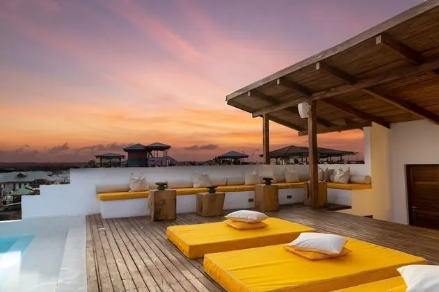 Upendo House - Havuz