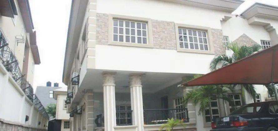 Upper Class Suites