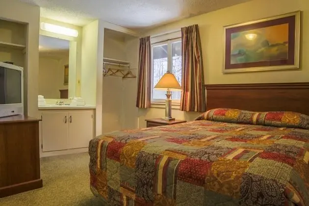 The Upper Pass Lodge at Magic Mountain - Oda