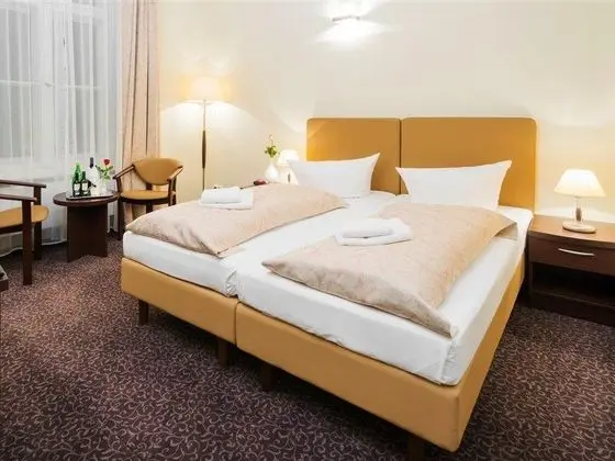 Upper Room Hotel Kurfurstendamm - Genel