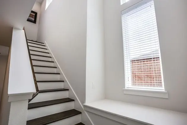Upscale 2 bedroom Dallas TownHome - Lobi