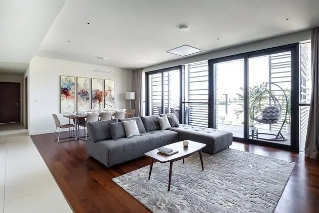 Upscale 3BR Apartment In Prime Location - City Walk - Öne Çıkan Resim