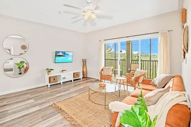Upscale 3BR w Pool and Hot Tub - Near Disney